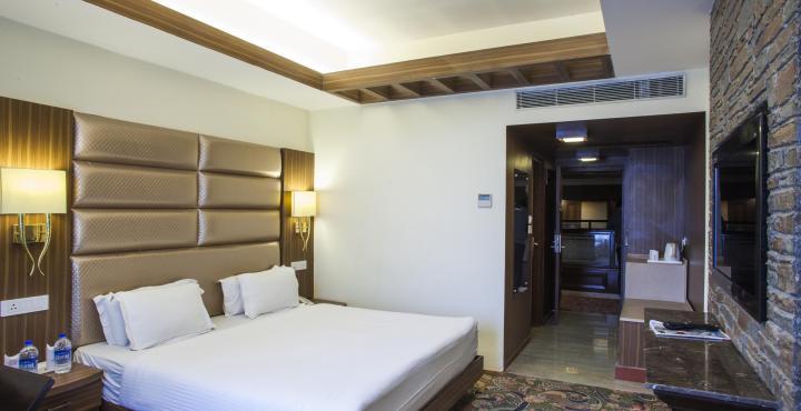 Radisson Srinagar Srīnagar Exterior foto